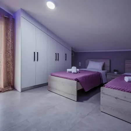 Appartement Dimarist Áyios Kírikos